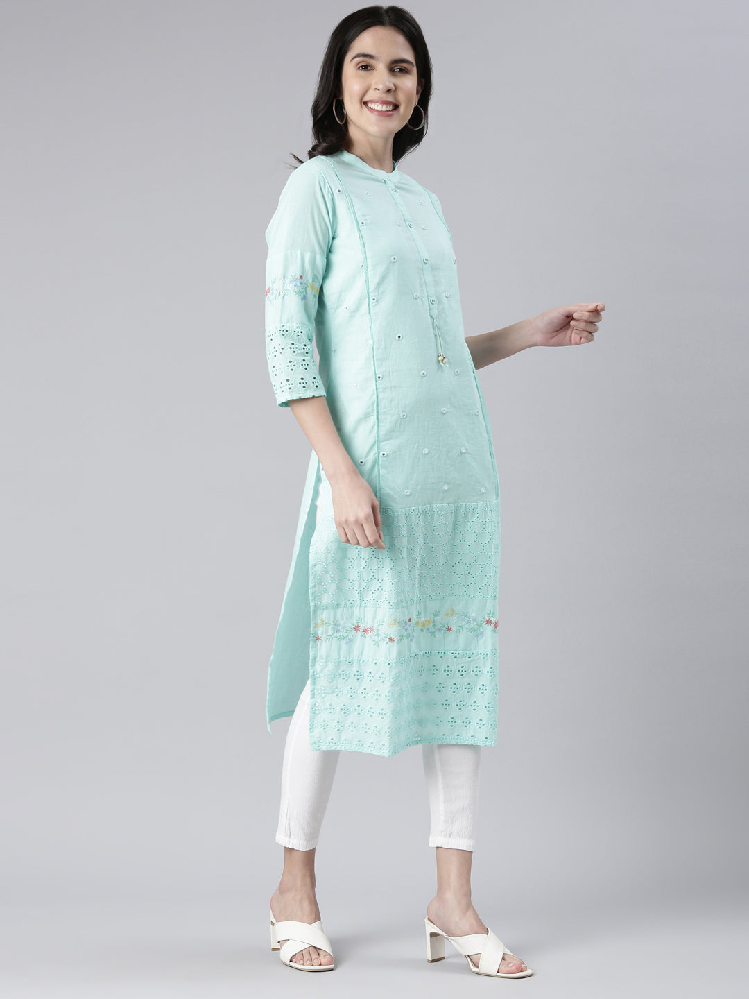 Neerus Green cotton solid straight kurta - back view
