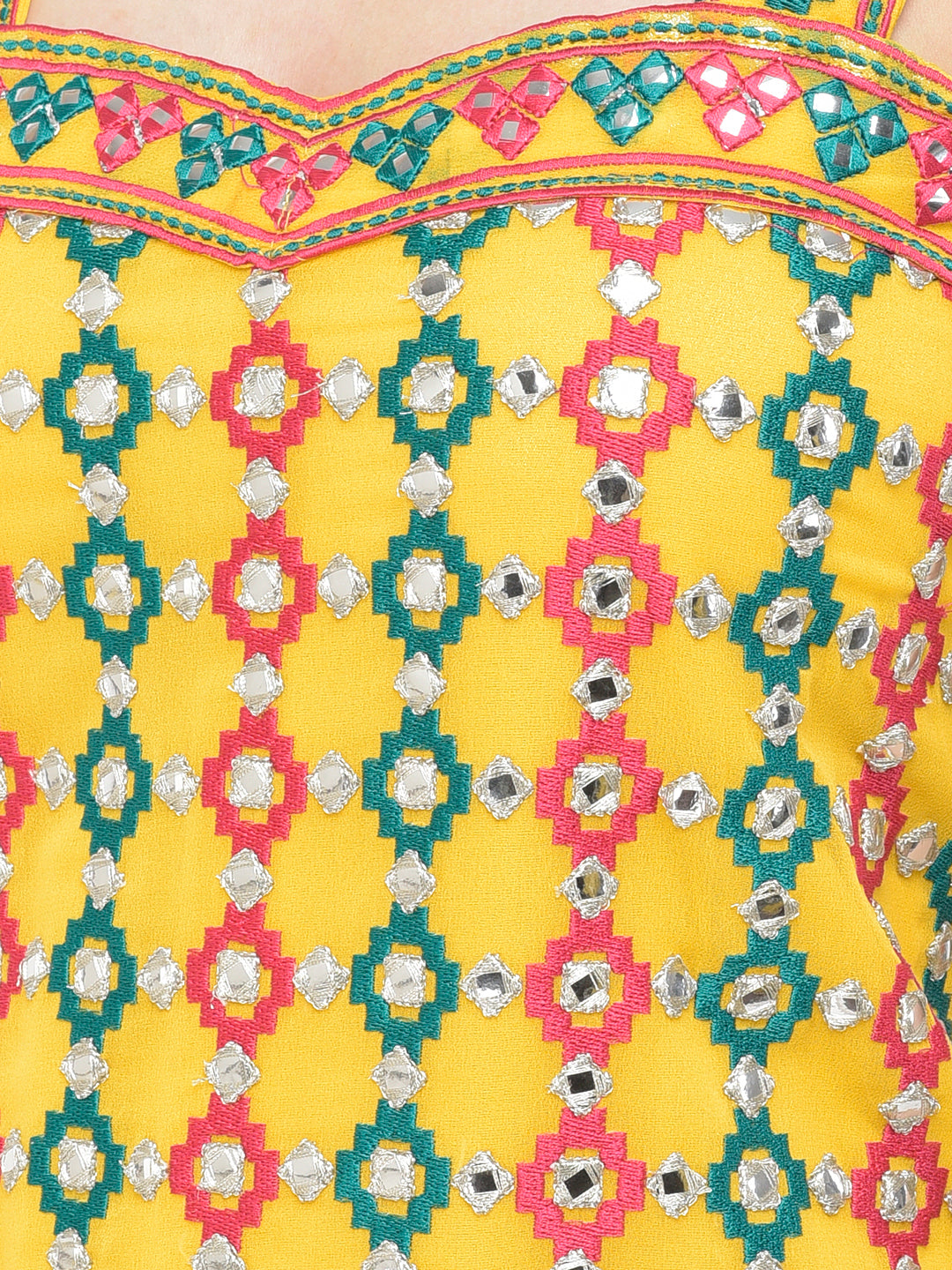 Neerus'S yellow color, georgette fabric suit-plazzo