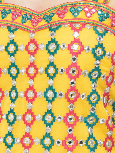 Neerus'S yellow color, georgette fabric suit-plazzo