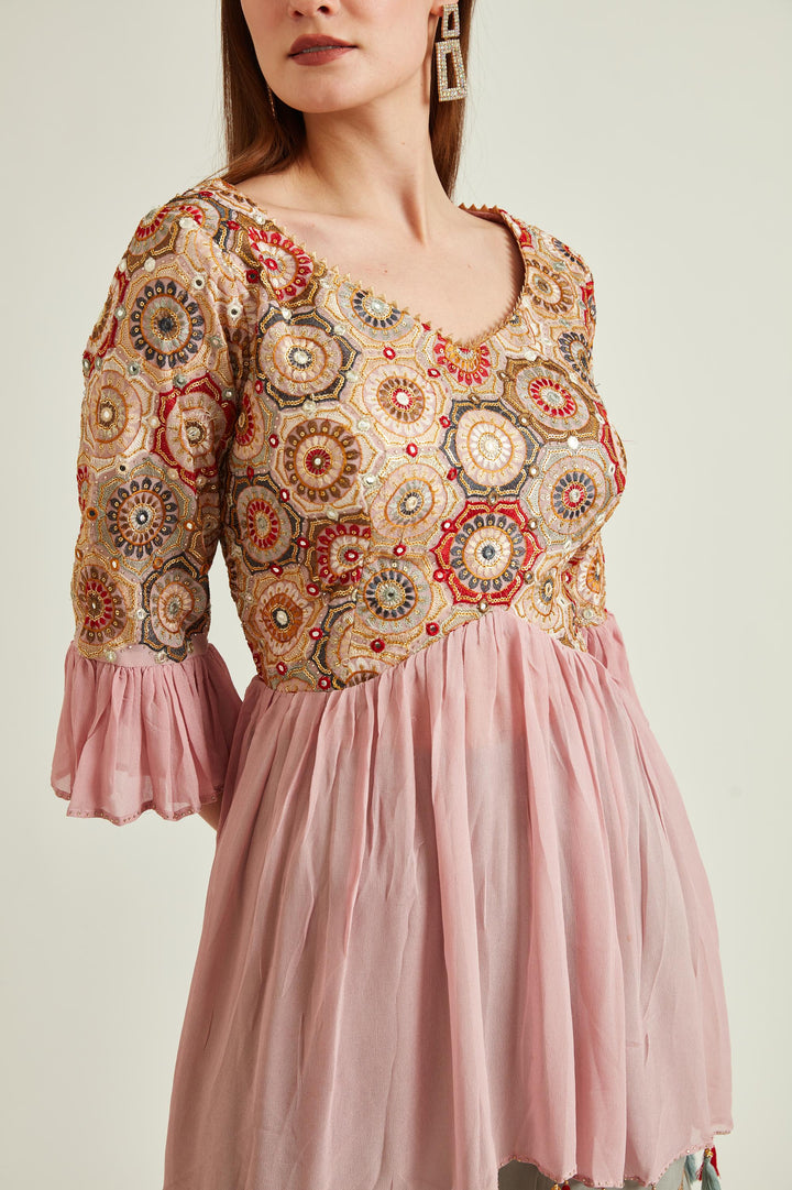 Neerus Onion Colour Georgette Fabric Prdd