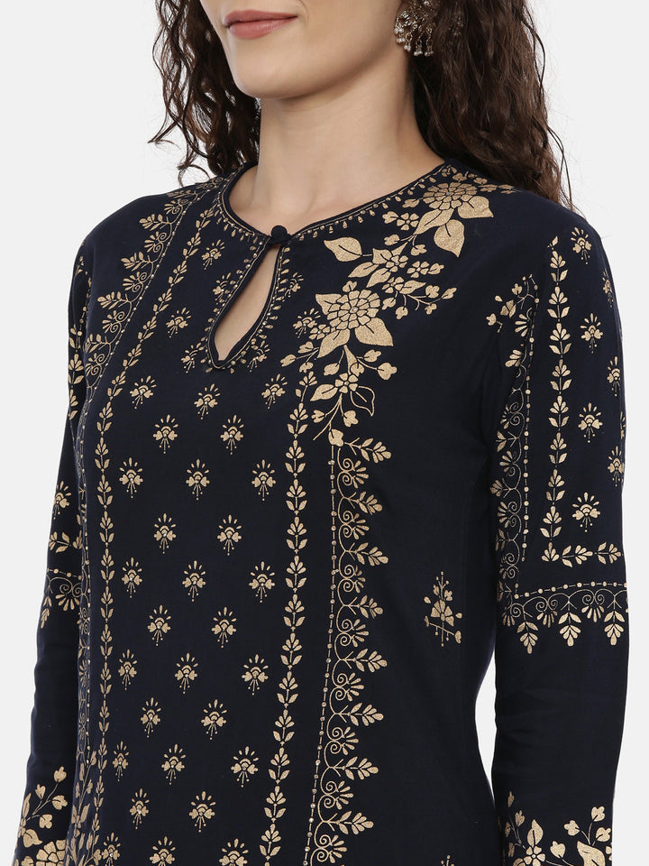 Neerus Navy Printed Straight Kurta