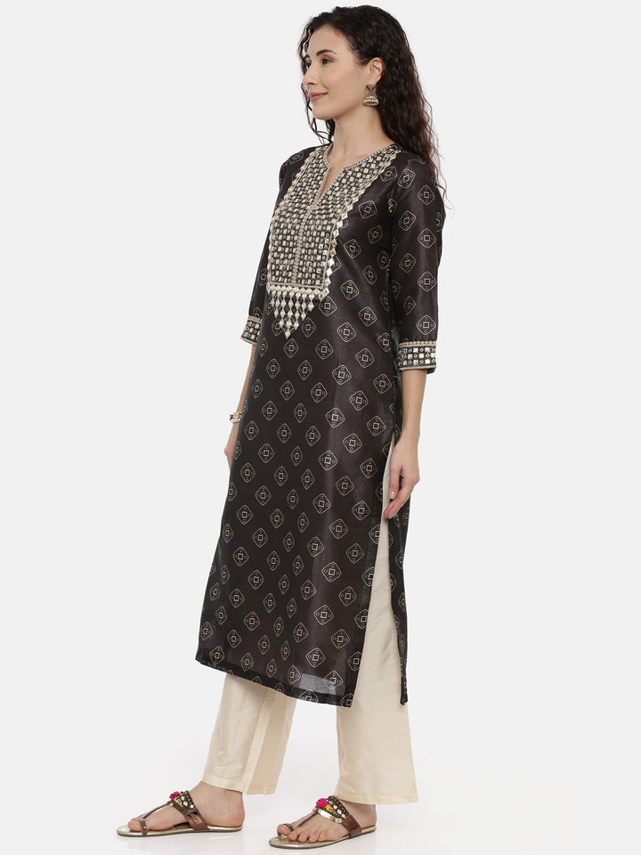 Neerus Multi silk printed suit pant set - back view