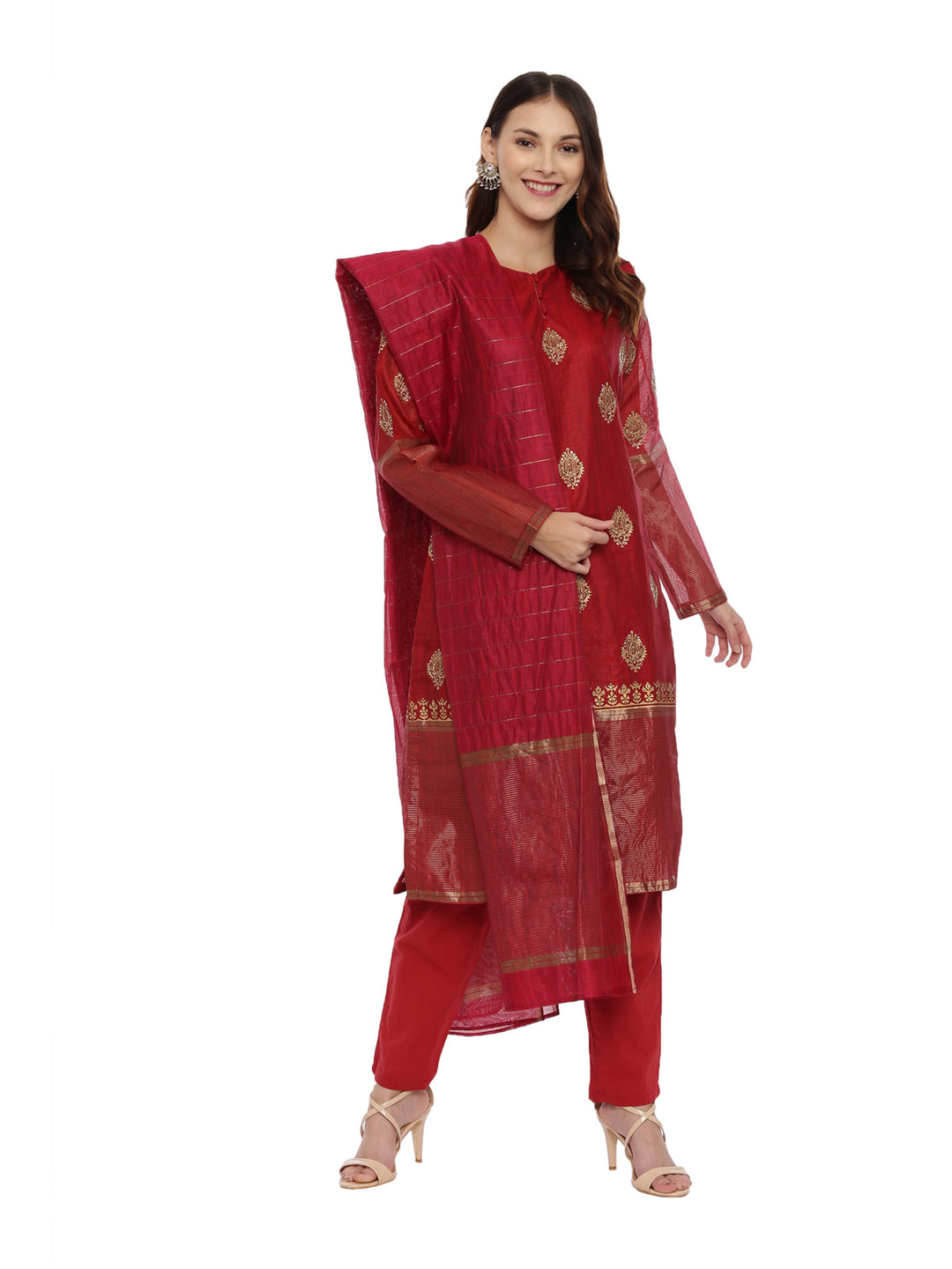 Neerus Maroon Embellished Kurta With Pant & Dupatta