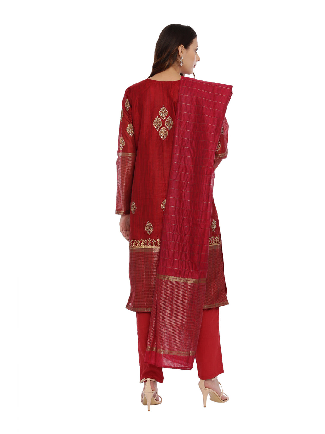 Neerus Maroon Embellished Kurta With Pant & Dupatta