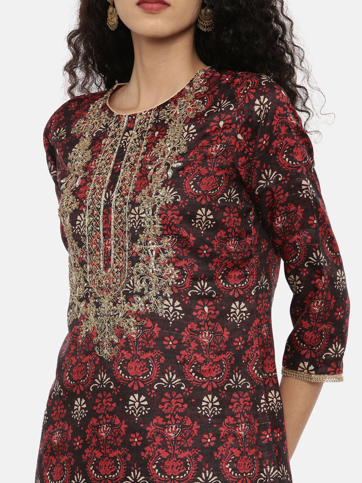 Neerus Brown embellished zari kurta set with palazzo and dupatta - back view