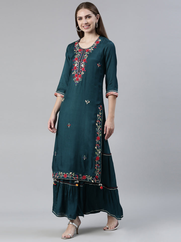 Neerus Green Straight Regular Shantoon Kurta
