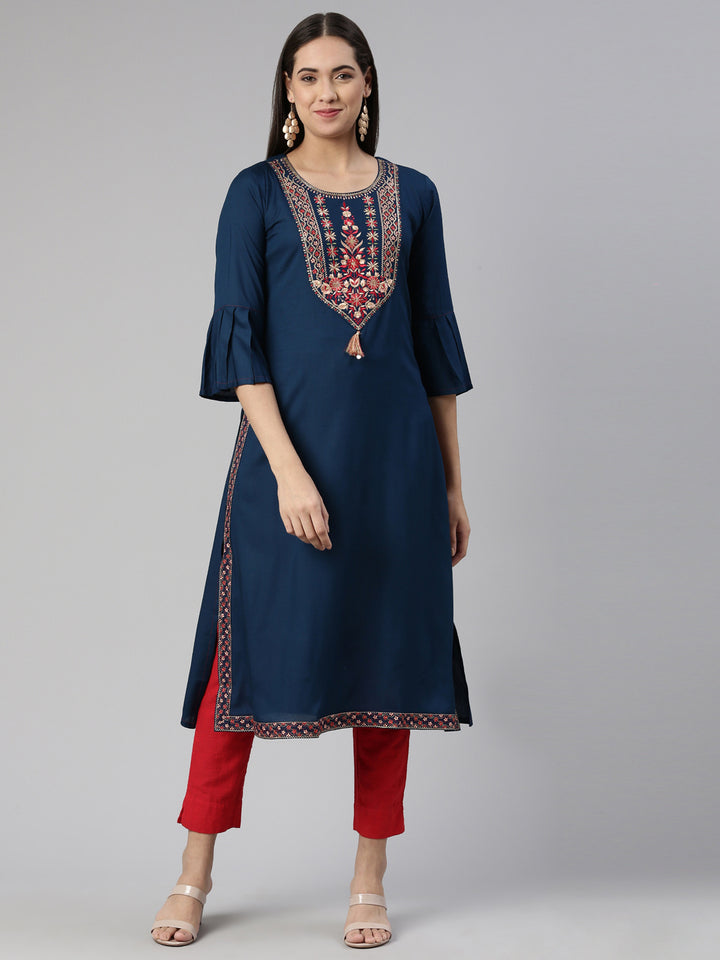 Neerus Green cotton printed straight kurti with yoke design - front view