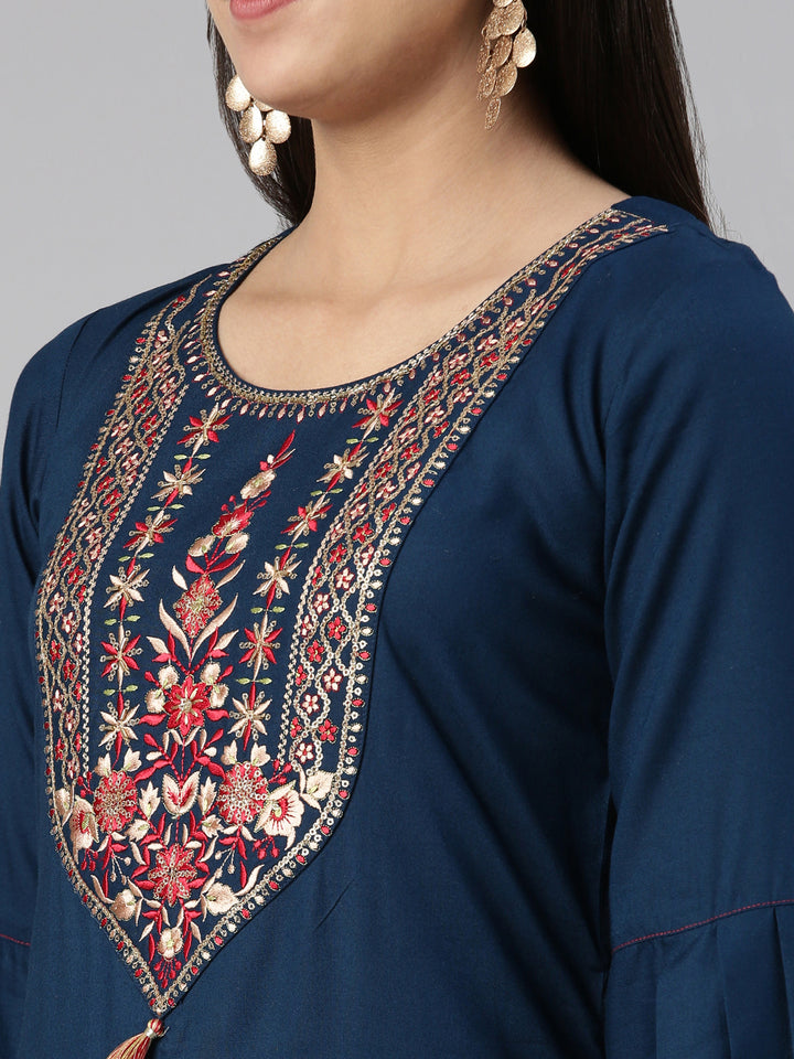 Neerus Green cotton printed straight kurti with yoke design - detail view 1