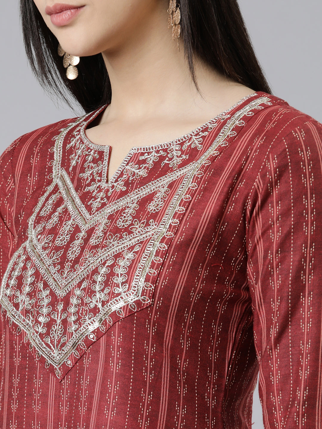 Neerus Maroon Straight Solid Cotton Kurtas