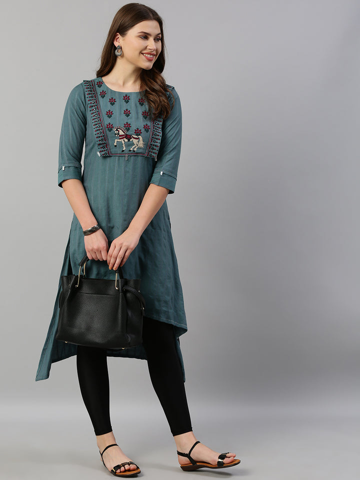 Neerus Green viscose rayon embroidered A-line kurta - detail view 3