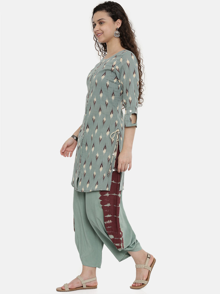 Neerus Green Printed A Line Kurta