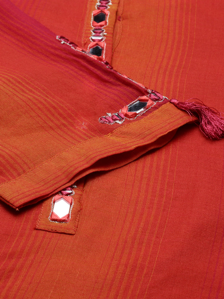 Neerus Pink Chanderi printed kurta set - side view
