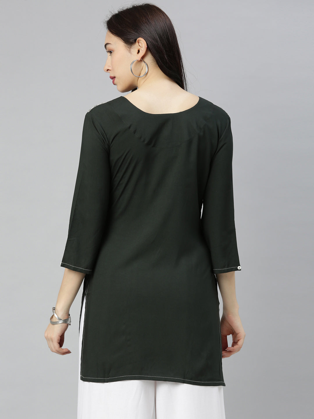 Neeru's Green Zari Straight Kurti
