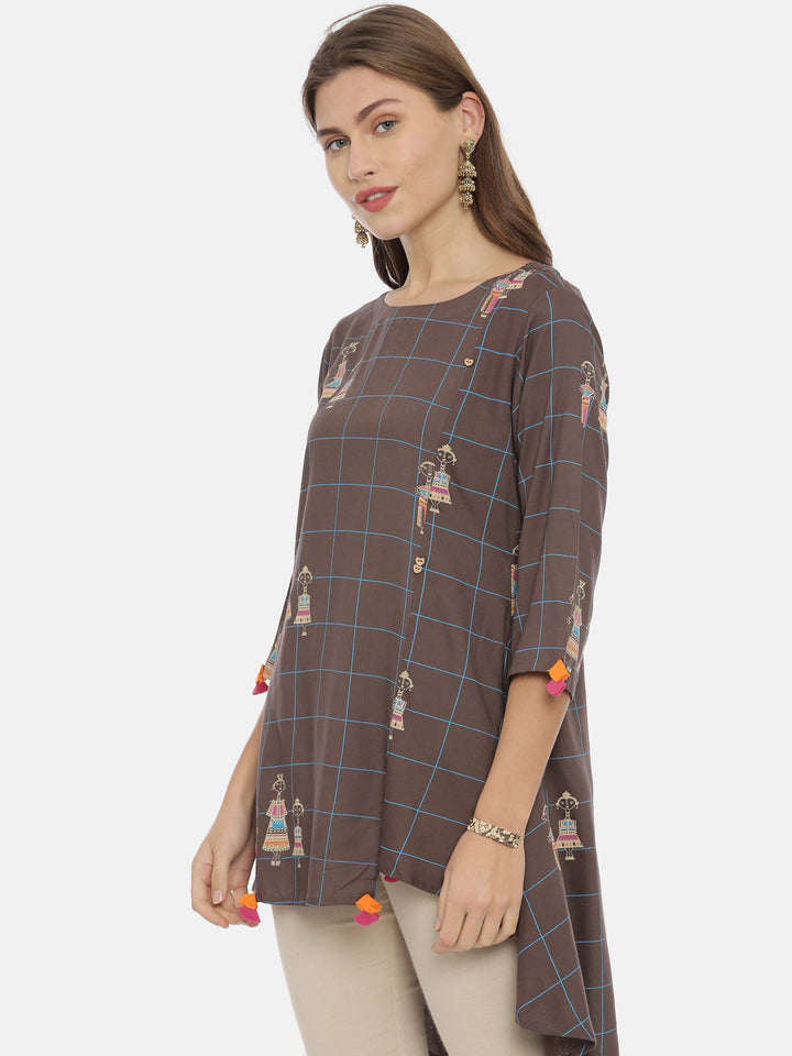 Neerus Grey rayon printed high-low kurti - side view