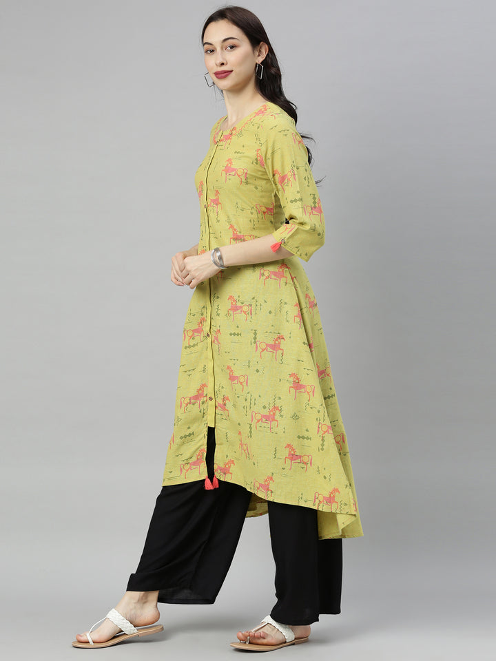 Neerus Green printed high-low kurta - detail view 2