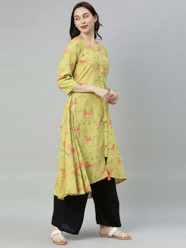 Neerus Green printed high-low kurta - detail view 3