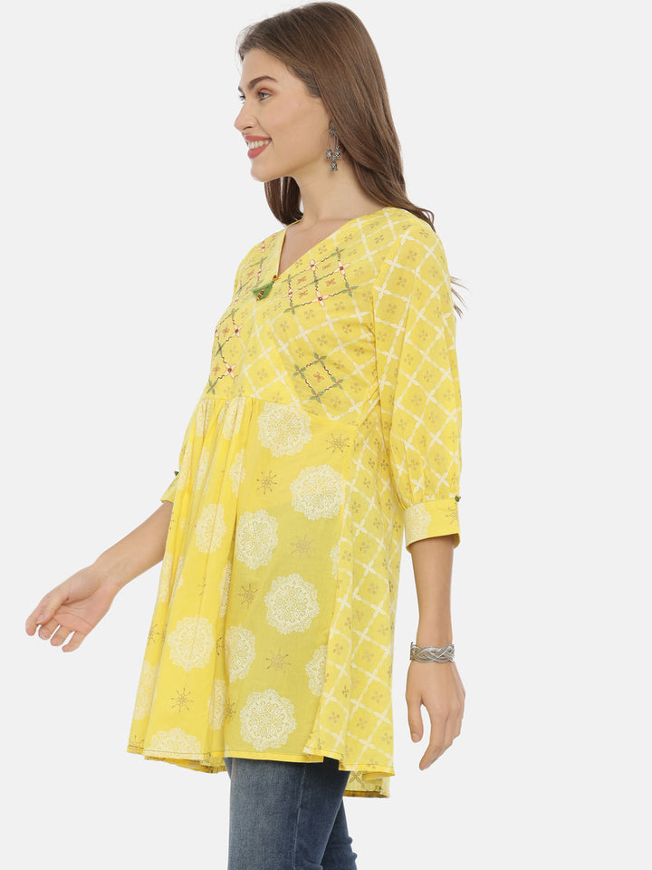 Neerus Yellow Printed Flared Kurta