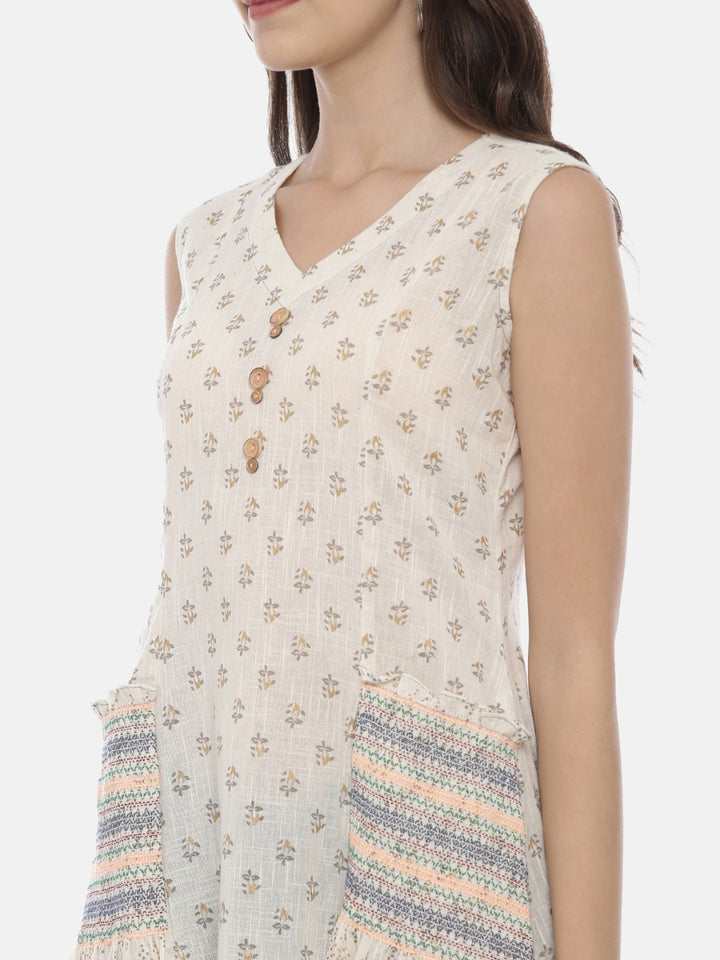 Neerus White cotton printed A-Line kurta - back view