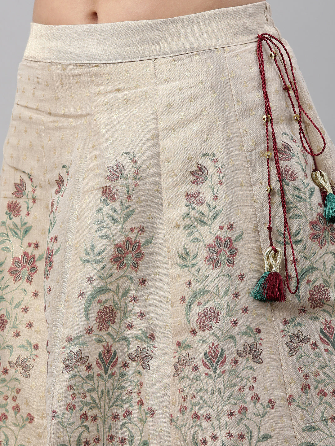 Neerus Maroon velvet crop top blouse - detail view 2