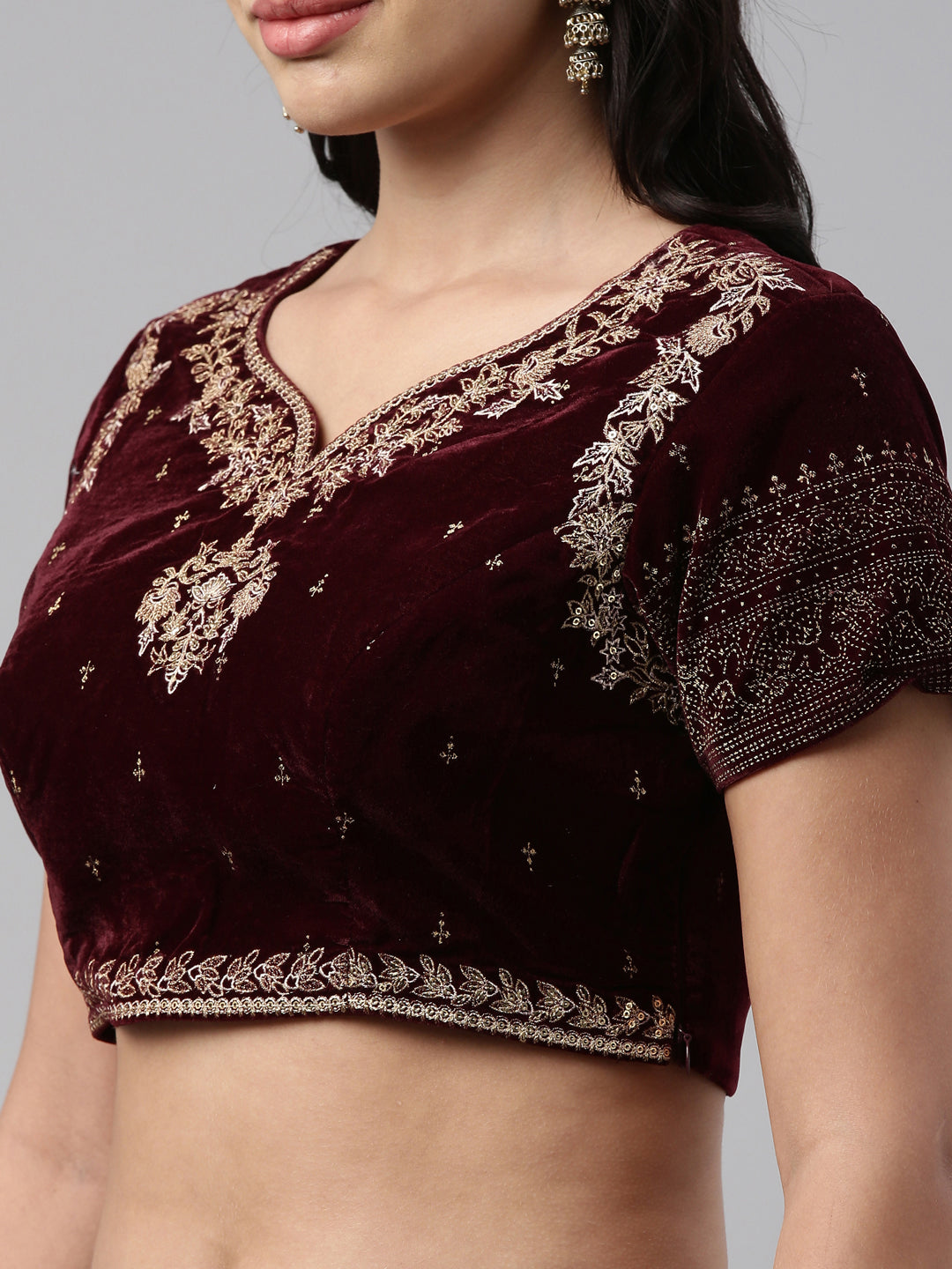 Neerus Maroon velvet crop top blouse - detail view 3