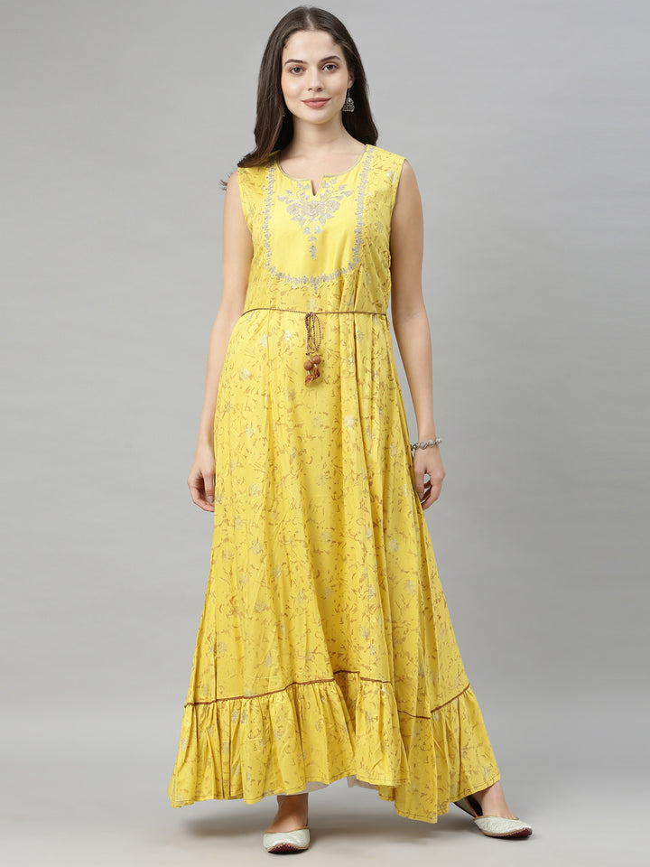 Neerus Yellow Zari Anarkali Kurta