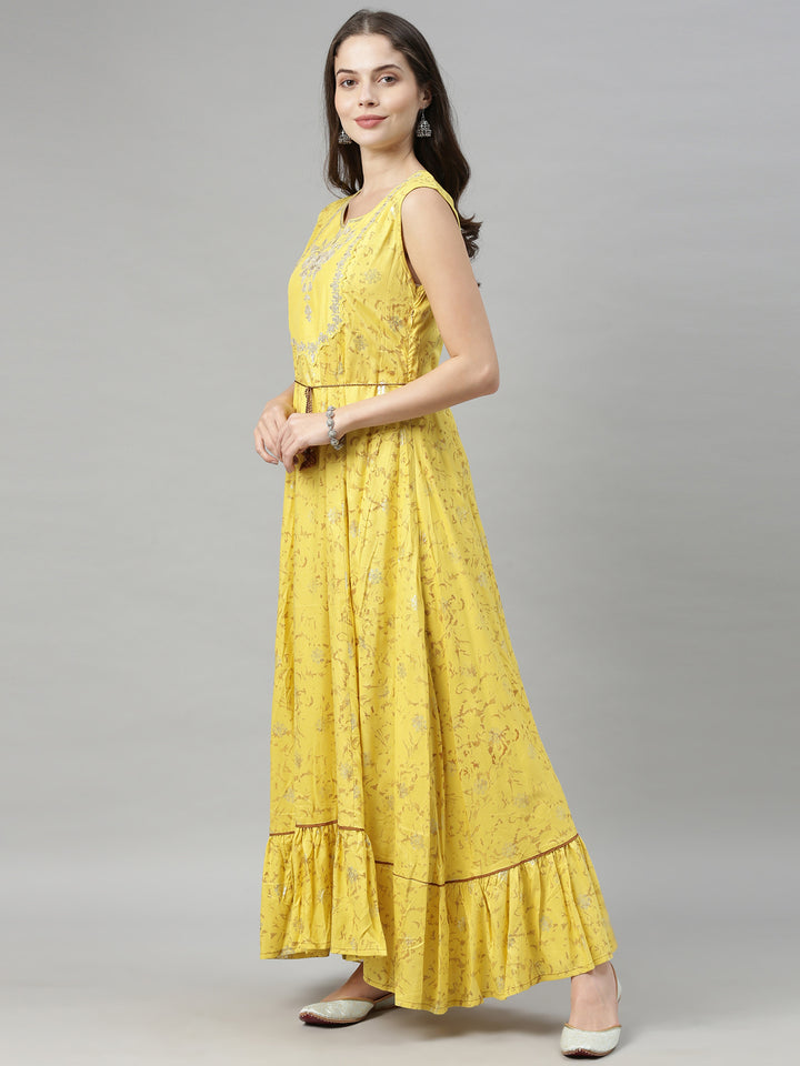 Neerus Yellow Zari Anarkali Kurta