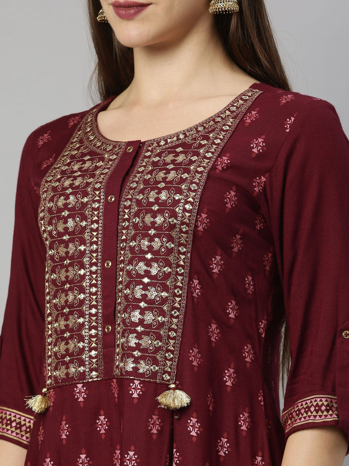 Neerus Maroon Color Slub Riyon Fabric Tunic