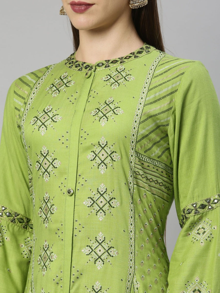 Neerus Green slub cotton printed straight dress - detail view 1