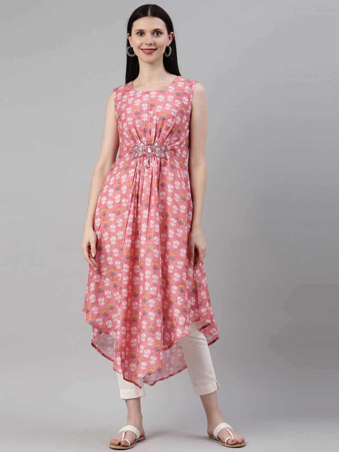 Neeru'S Coral Color Model Fabric Kurta