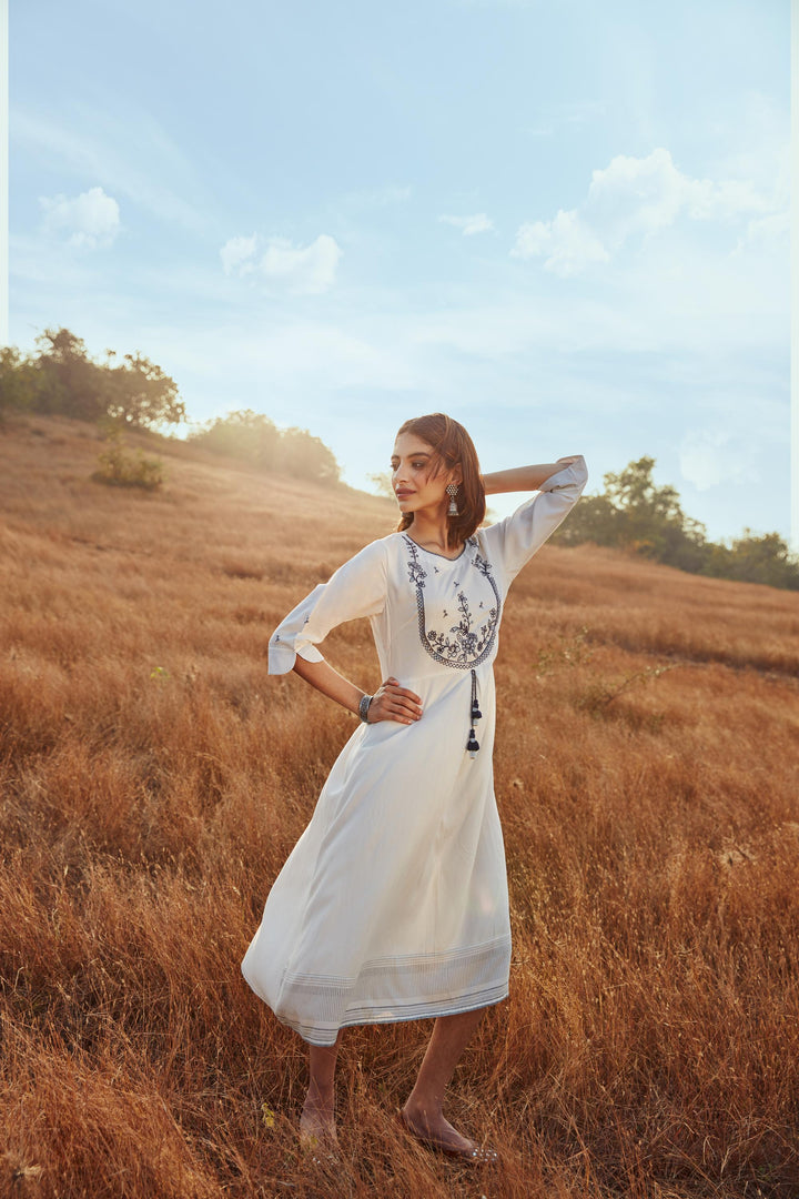 Neerus Off White Color Rayon Fabric Kurta