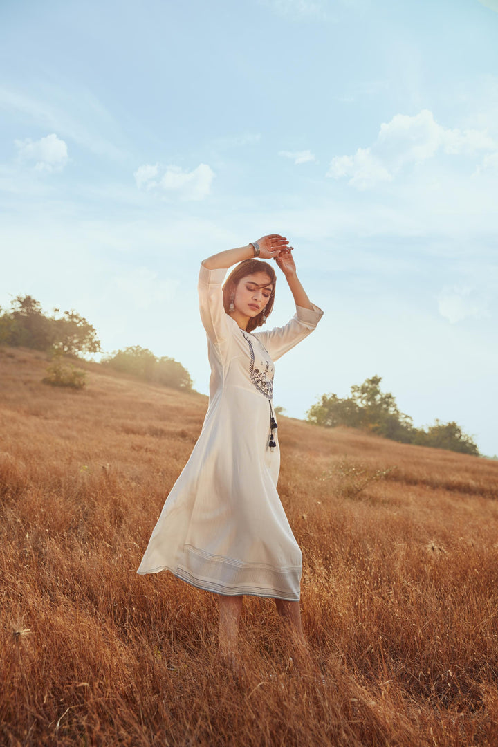 Neerus Off White Color Rayon Fabric Kurta