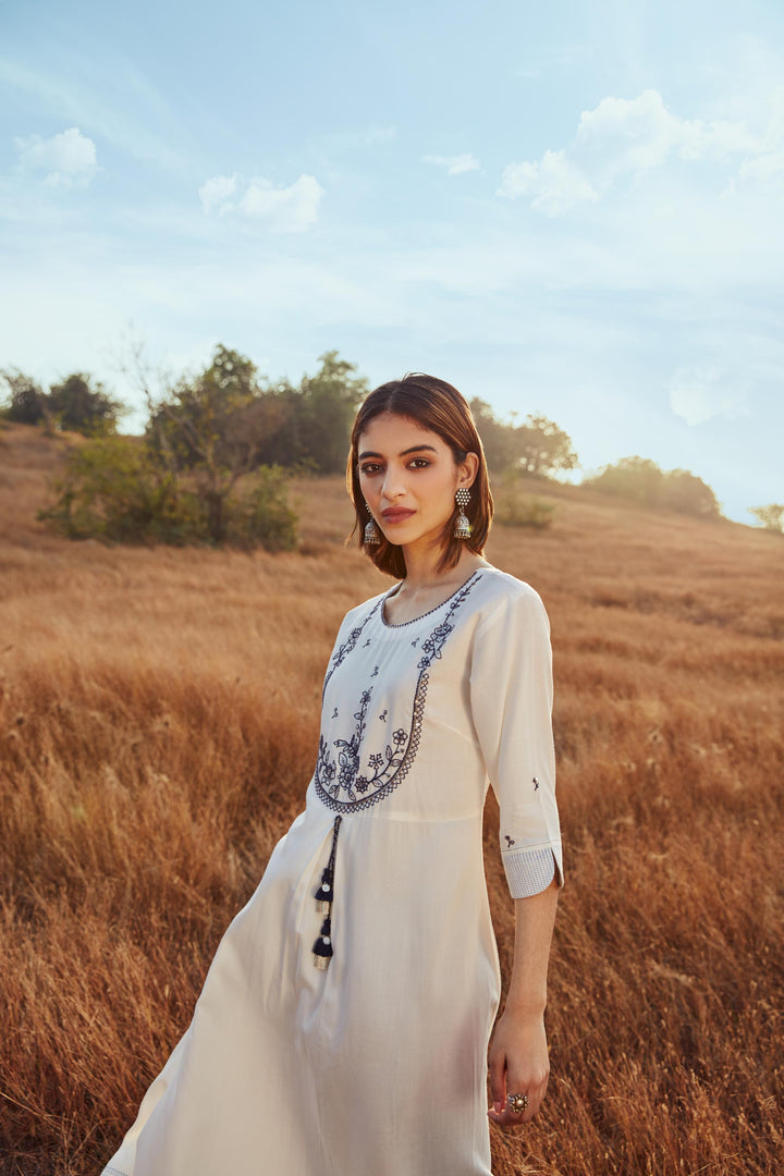 Neerus Off White Color Rayon Fabric Kurta