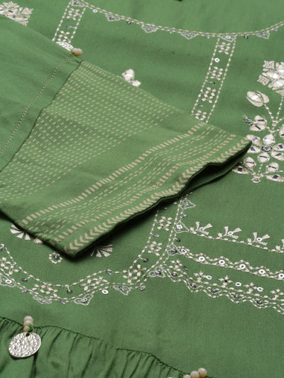 Neeru'S Green Color Rayon Fabric Kurta