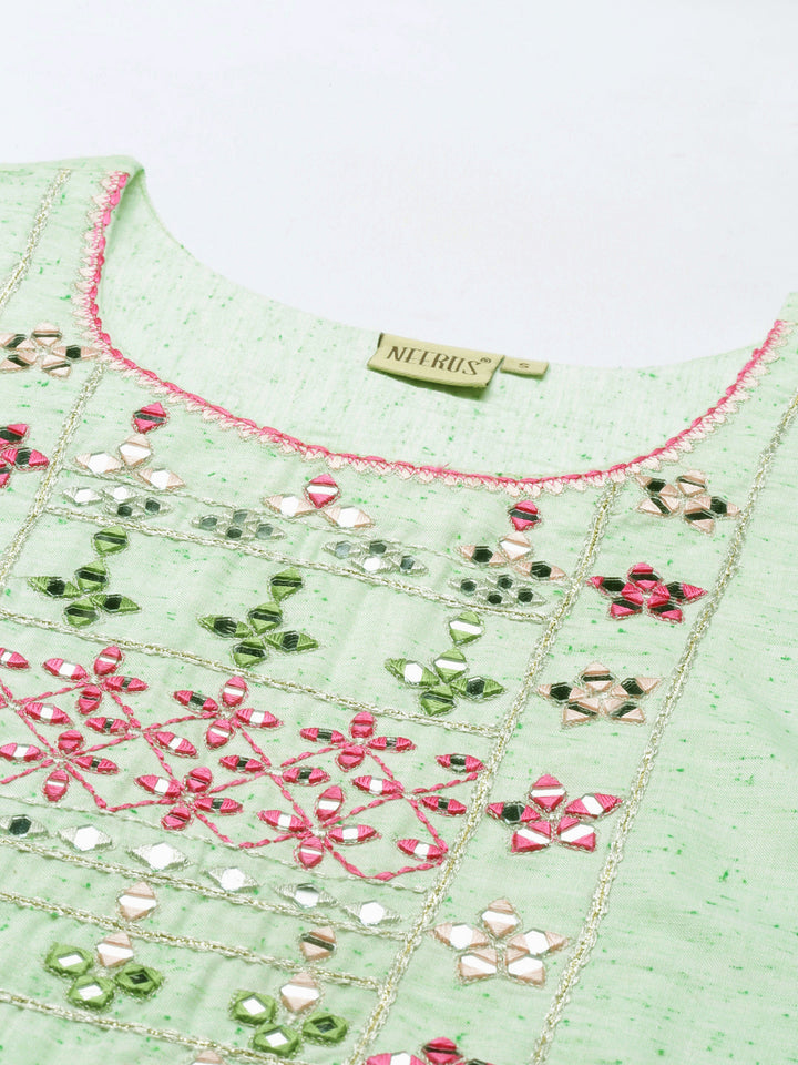 Neerus Green cotton woven kurti geometric yoke design - back view