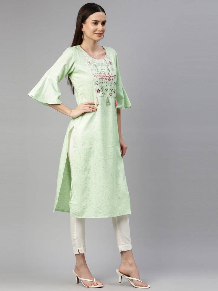 Neerus Green cotton woven kurti geometric yoke design - detail view 1