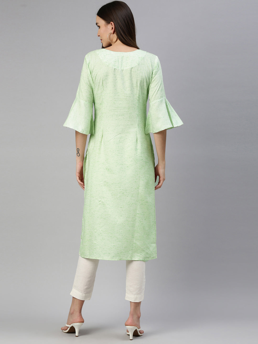 Neerus Green cotton woven kurti geometric yoke design - detail view 2
