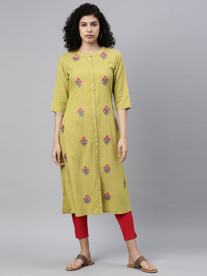 Neerus Green viscose rayon thread embroidered checked kurti - detail view 5