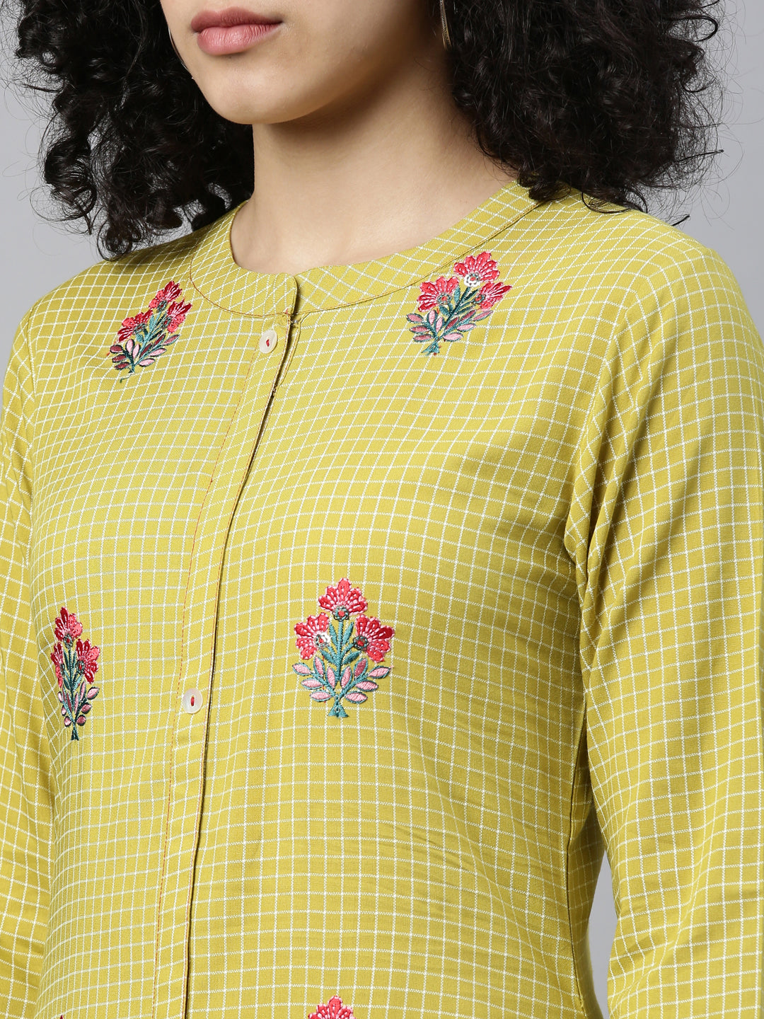 Neerus Green viscose rayon thread embroidered checked kurti - side view