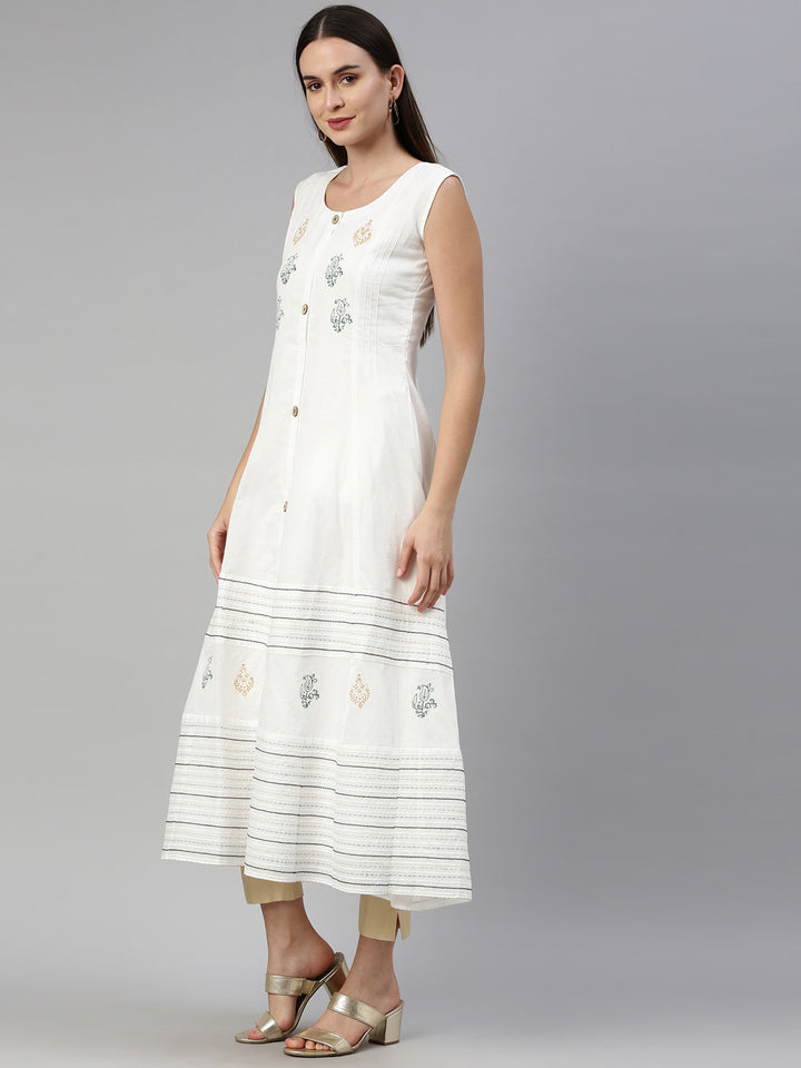 Neerus Off White Color Mulmul Fabric Kurta