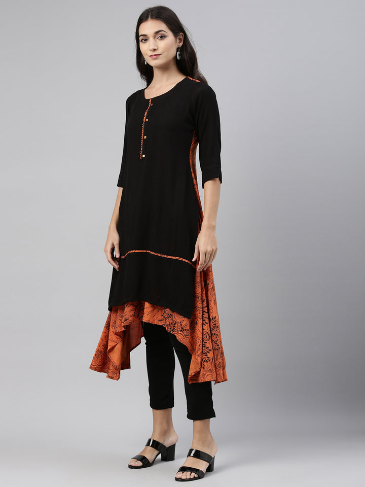Neerus Black slub cotton straight kurti - front view