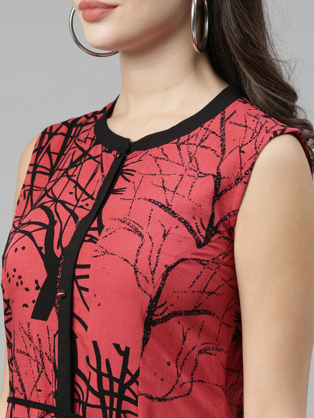 Neerus Red viscose rayon solid kurti - detail view 3