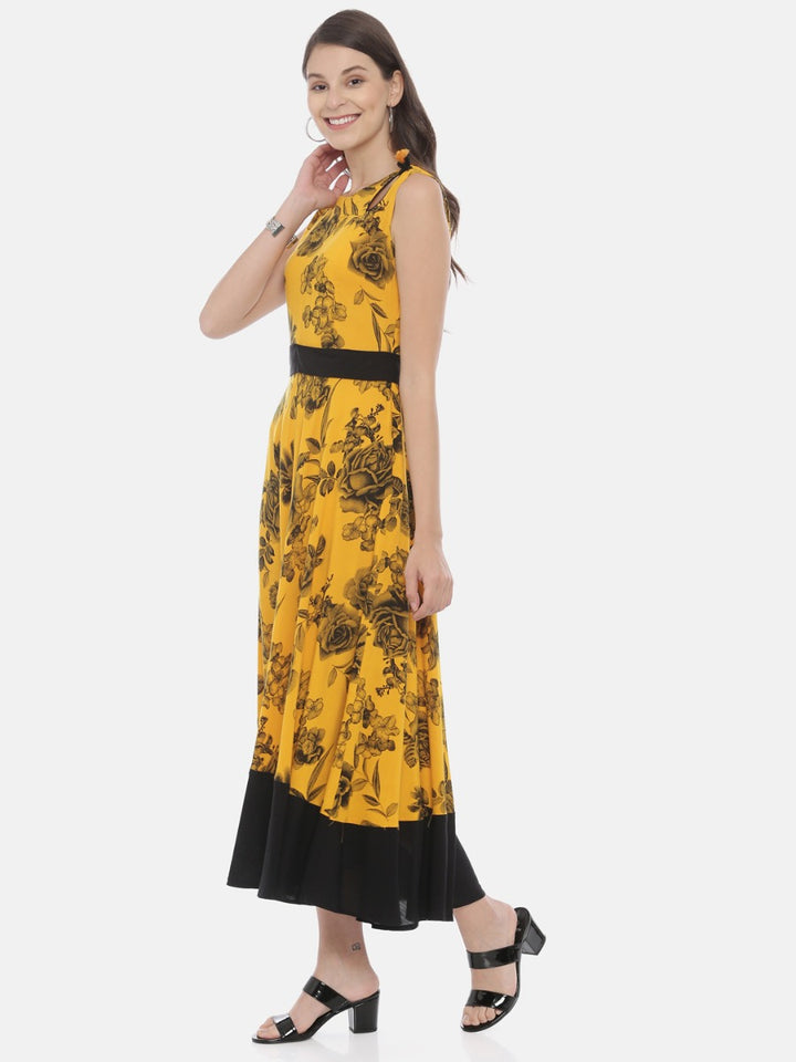 Neerus Yellow Printed Fit & Flare Kurta