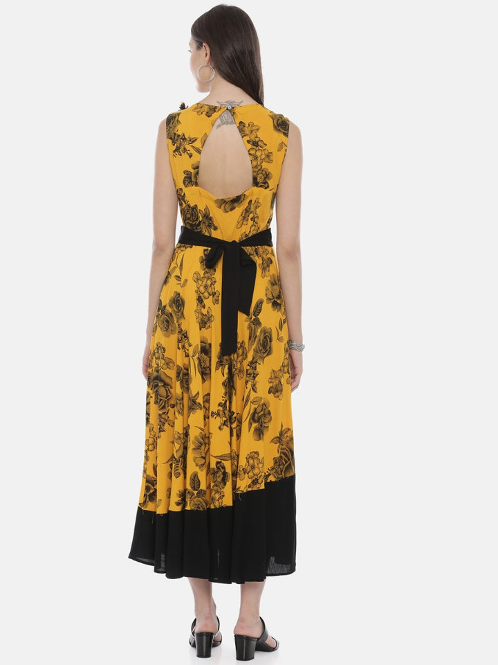 Neerus Yellow Printed Fit & Flare Kurta