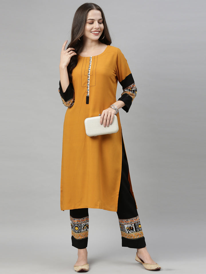 Neerus Yellow rayon solid palazzo set - detail view 5