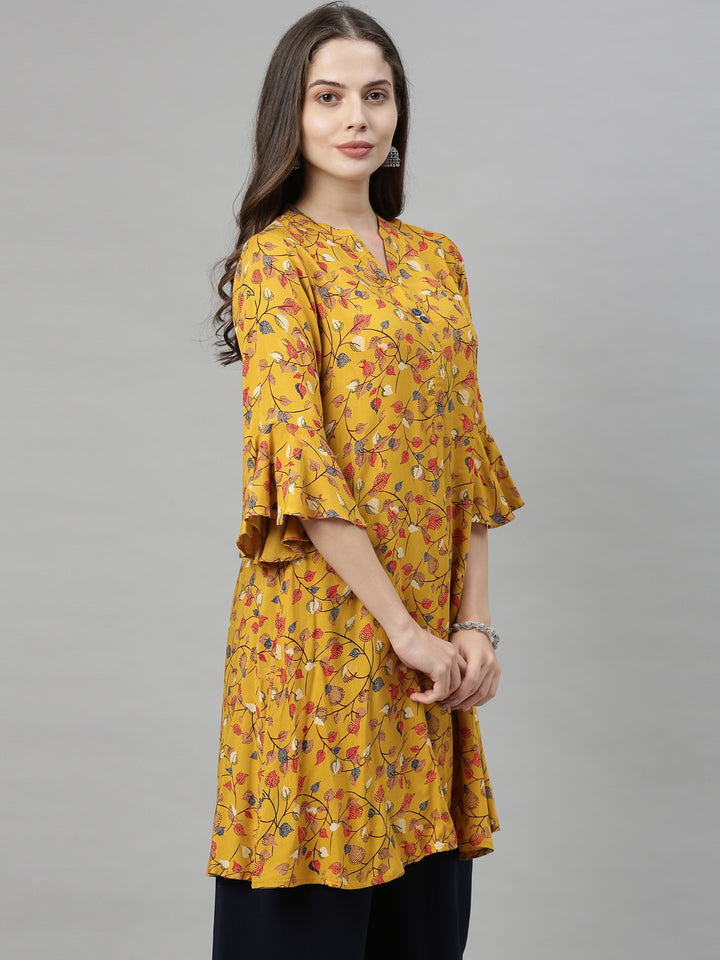 Neerus Yellow printed A-Line kurta - detail view 2