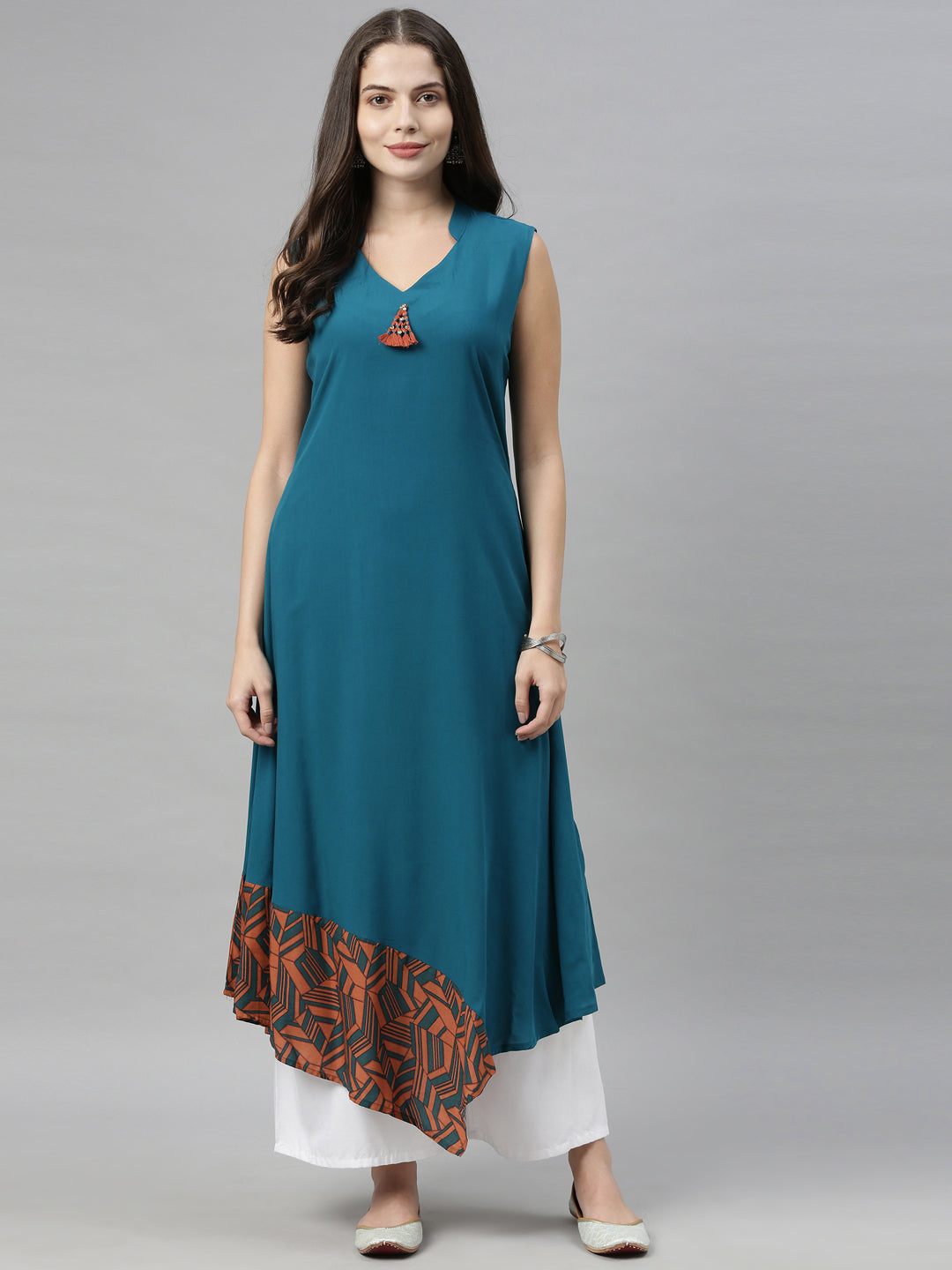Neerus Blue printed high-low kurta - detail view 4