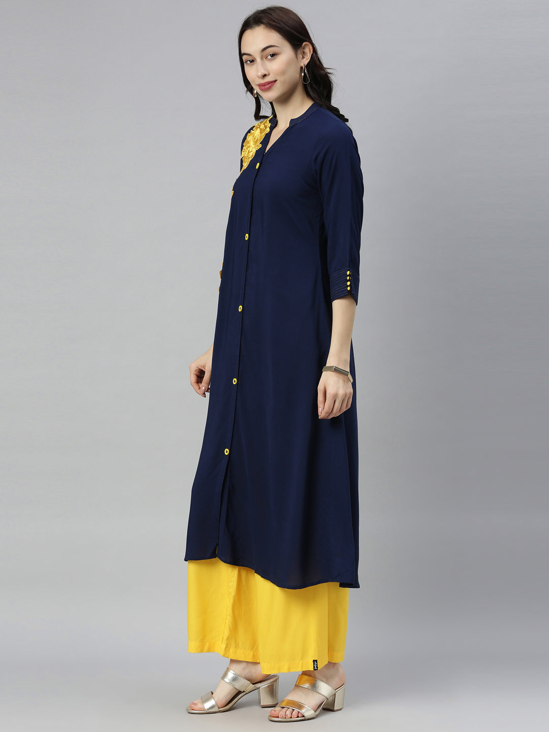 Neerus Blue embroidered A-line kurta - detail view 2