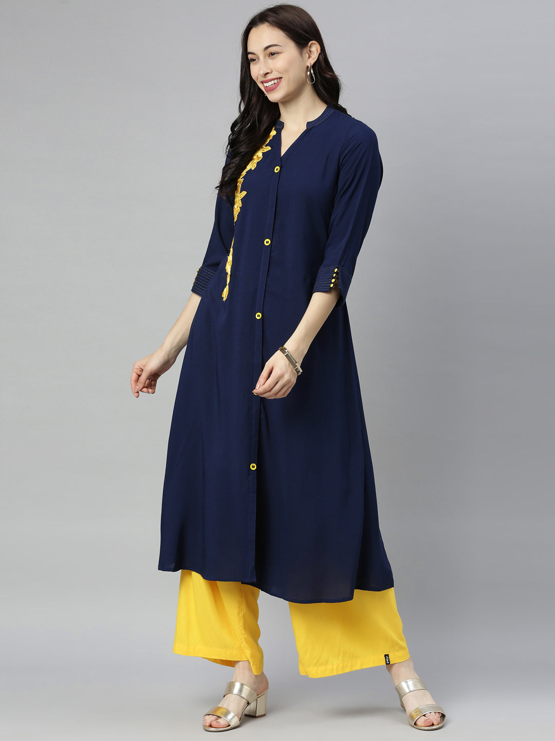 Neerus Blue embroidered A-line kurta - detail view 5