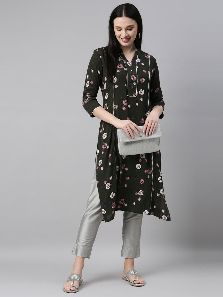 Neerus Green chiffon straight kurta - detail view 3