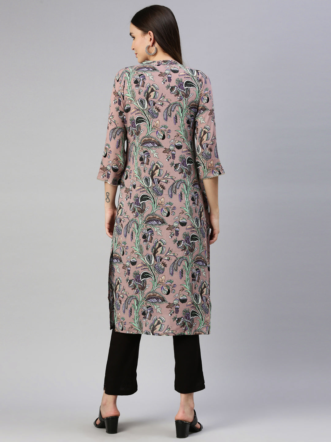 Neeru'S Onion Color Chiffon Fabric Kurta